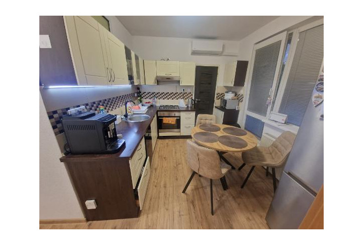 Na predaj: krásny 3-izbový byt po kompletnej rekonštrukcii – 67 m², 3. poschodie, Nitra – Čermáň, Hlboká ulica