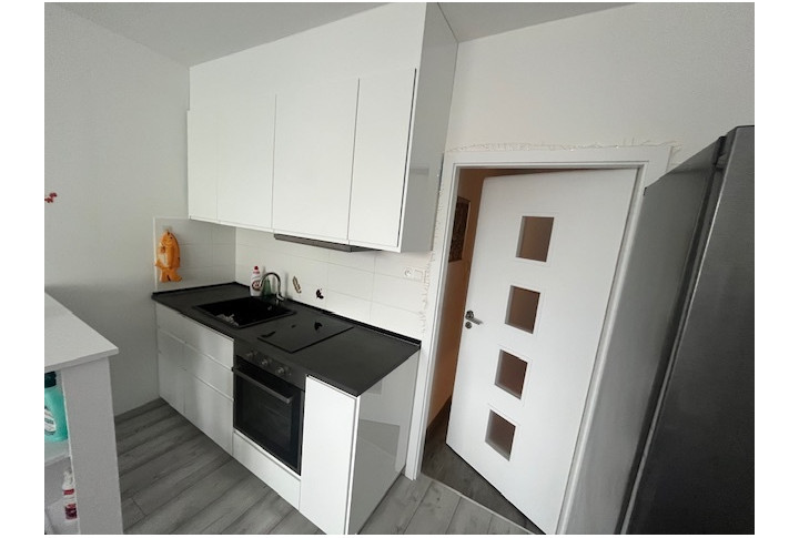 Na prenájom plne zariadená garsonka, centrum mesta, Modra