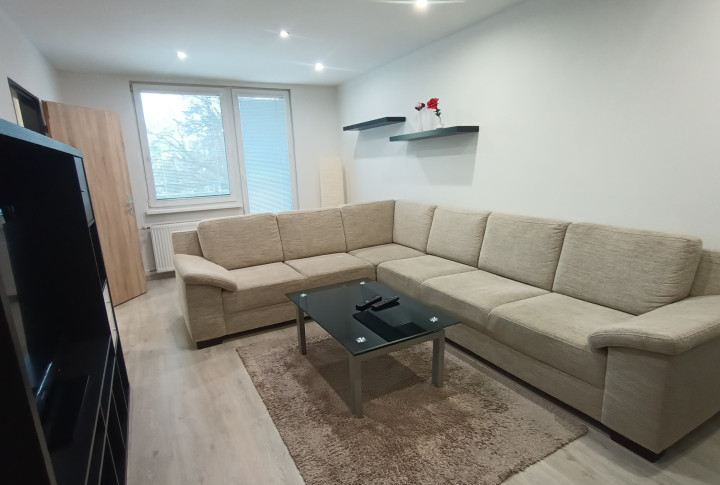 Ideálne rodinné bývanie v Nitre – 3-izbový byt na Tribečskej ulici