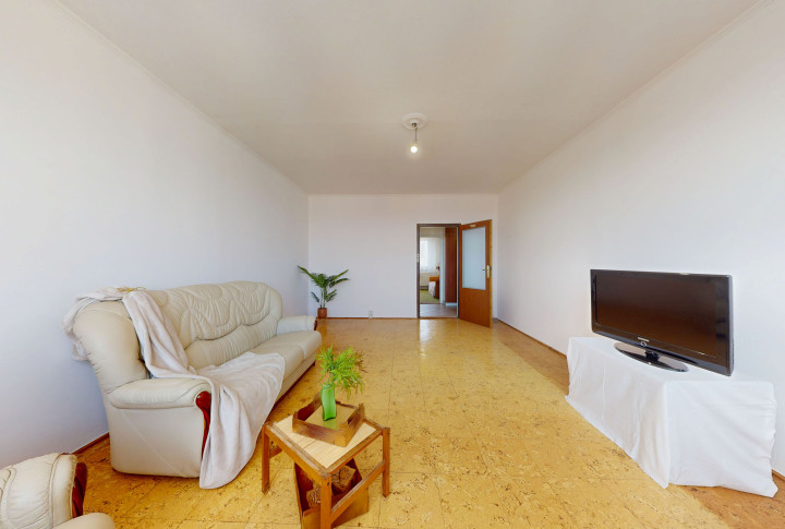 REZERVOVANÝ - VÝNIKAJÚCA INVESTIČNÁ PRÍLEŽITOSŤ – 4-izbový byt, Košice KVP, Titogradská ulica