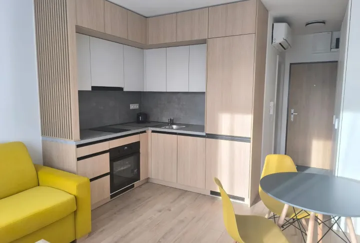 Na prenájom prerobená garsonka, ul. Teplická, Piešťany.