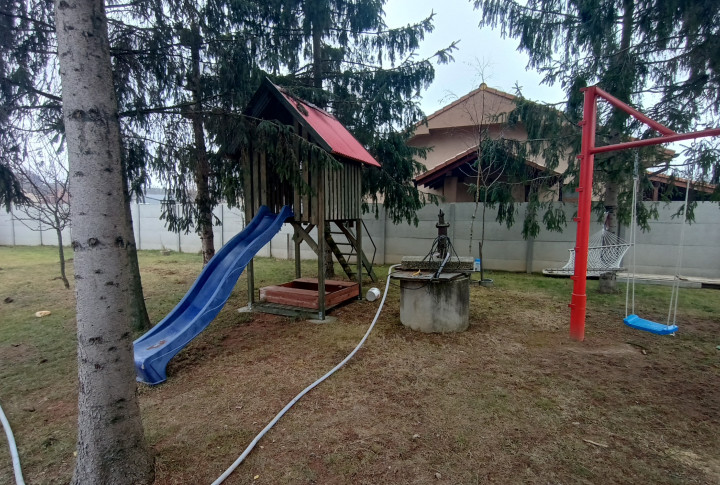 Na predaj  stavebný pozemok v obci Svätoplukovo