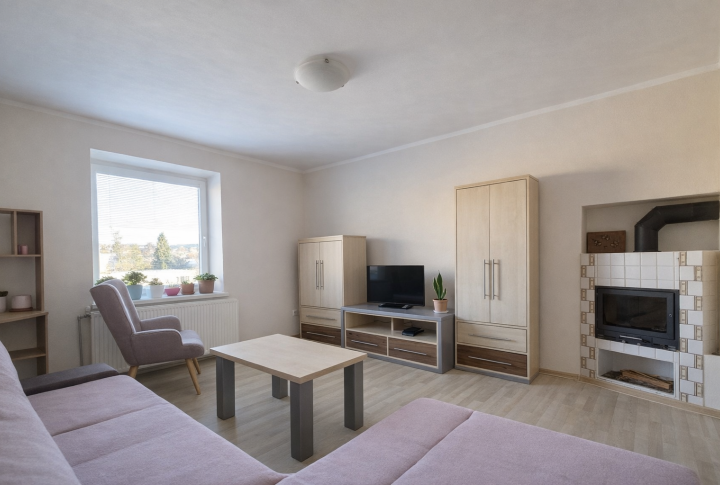 NA PREDAJ 3 IZBOVÝ BYT PO REKONŠTRUKCII | JARNÁ ul. ROŽŇAVA