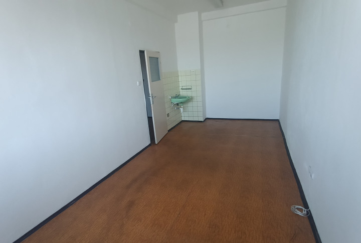 Na prenájom kancelária Nitra Pražská