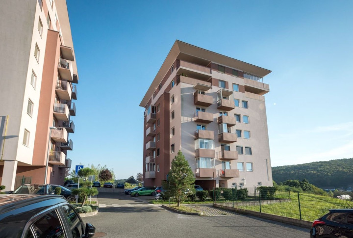 Na predaj moderný 3 izbový byt , 2 x Parkovacie miesto, KVP, Na Grunte 3