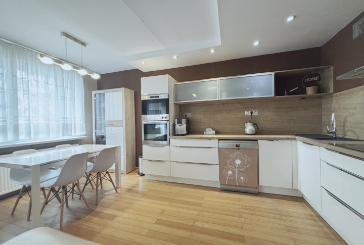 Na predaj 3 izbový byt, Kežmarská ulica, Košice - západ