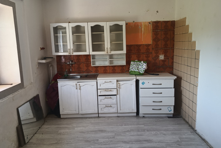 výrazne znížená cena!!NA PREDAJ: ŠTARTOVACÍ DOM ALEBO INVESTIČNÁ PRÍLEŽITOSŤ VO VRÁBĽOCH – ZA VÝBORNÚ CENU!
