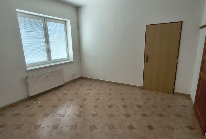 Na prenájom komerčný priestor Nitra - Dolné Krškany