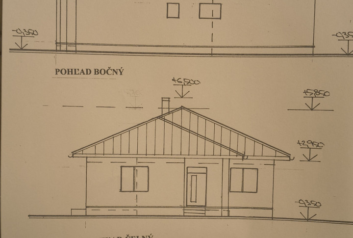 Na predaj atraktívny stavebný pozemok s projektom Malý Cetín