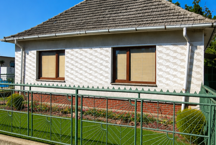 3-izbový rodinný dom s pozemkom 10 118 m² v Cabaj-Čápore – Pereš