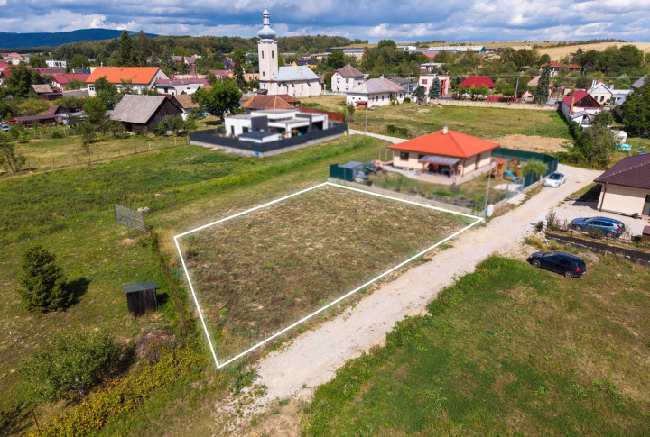 NA PREDAJ ROVINATÝ STAVEBNÝ POZEMOK V OBCI PAŇOVCE