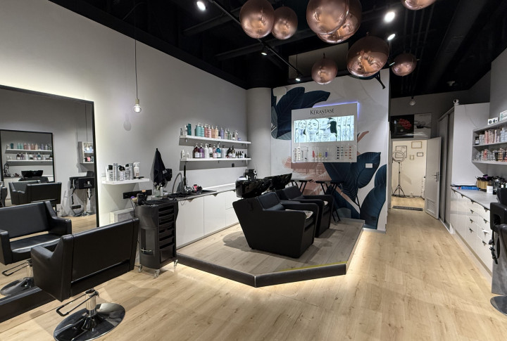 ODSTÚPENIE ZABEHNUTÉHO HAIR & BEAUTY ŠTÚDIA V CENTRE KOŠÍC