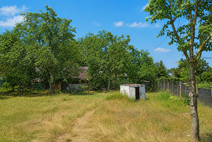 Na predaj 1208 m2 veľký atraktívny stavebný pozemok v malebnej obci Malý Cetín