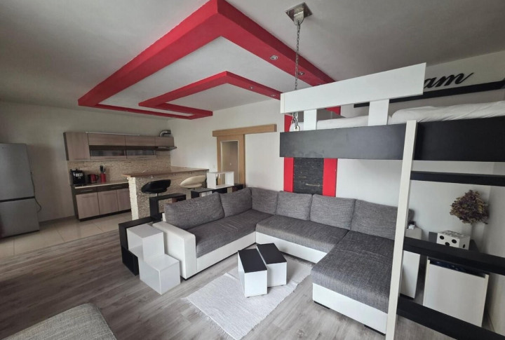 Na prenájom 1 izbový byt Vráble s luxusnou terasou